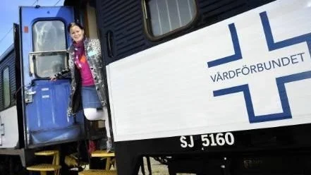 VÅRDTÅGET MED KRAV. "Sjuksköterskor borde få lön när de specialistutbildar sig, alltså samma villkor som för läkare", säger Vårdförbundets Anna-Karin Eklund. Foto: Andreas Wälitalo