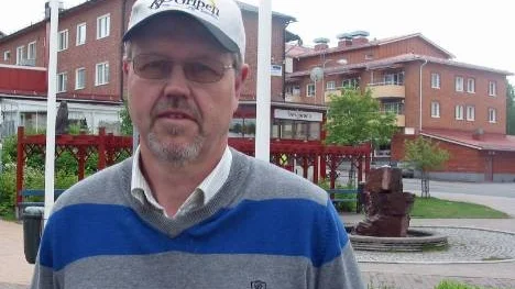 "Med tanke på kommunens ekonomiska läge är det inte konstigt att Ks beslutat lägga ner musikskolan. Om intresse finns kommer delar av verksamheten att leva vidare via föreningslivet och studieförbunden", säger Peter Eriksson (S).