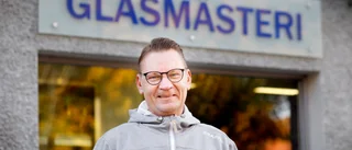 Mikael tar över Hasses glasmästeri – lyfter möjligheten att spara uppvärmningskostnader: "Folk vet inte om det"