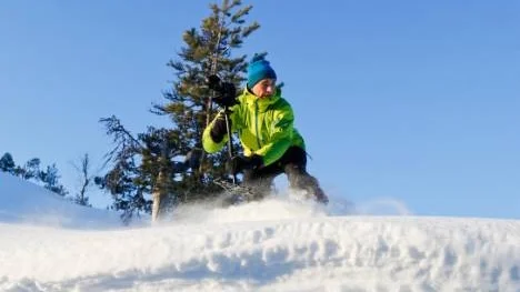 Andreas Almkvist, 19 år, från Luleå, läser fjärde året på idrottslinjen på Älvsbyns gymnasium och har ett brinnande freeride- och filmintresse. Alla scener är inspelade med digitala systemkameror och gopro-kameror.