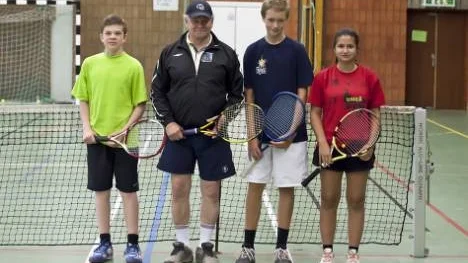 I dubbeln besegrade Jonas Lindbäck och Ellen Henriksson klubbkamraterna Benjamin Mattsson och Kjell Pettersson.