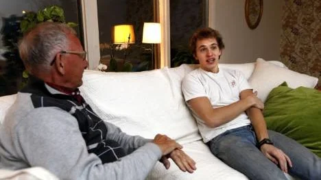 PT:s Frille Eriksson kollar läget med Johan Westerlund inför dagens SM-lopp.