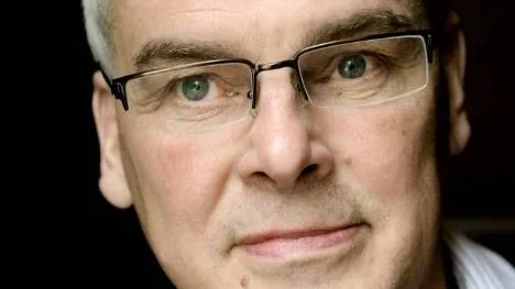 Mårten Castenfors vill hylla brudparet med en kärleksallé i form av ett ljudkonstverk.