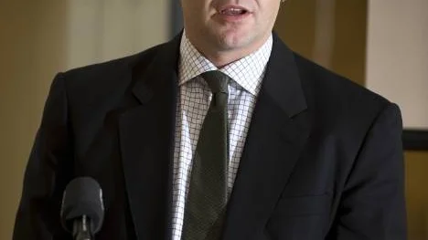 Finansminister Anders Borg tar bakvägen till medborgarnas plånbok.