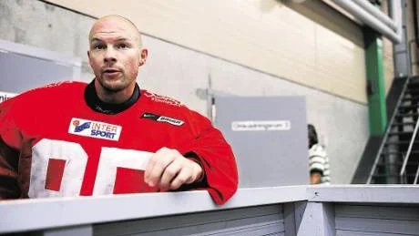 TILLBAKA. Daniel Henriksson tränar med Luleå veckan ut. Anledningen är att Mattias Modig har brutit fingret och blir borta upp till tre veckor.