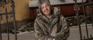 Bob Hansson tillbaka i poesin
