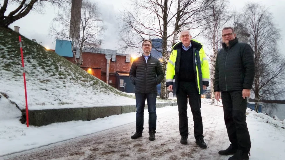 Vinstlotten. Muddringen i Karlsborg var ett vinstprojekt för Billerudkorsnäs, som nu fraktar mer pappersmassa än någonsin. (Peter Löfgren, Lars-Erik Johansson och Lennart Vikström i bild)