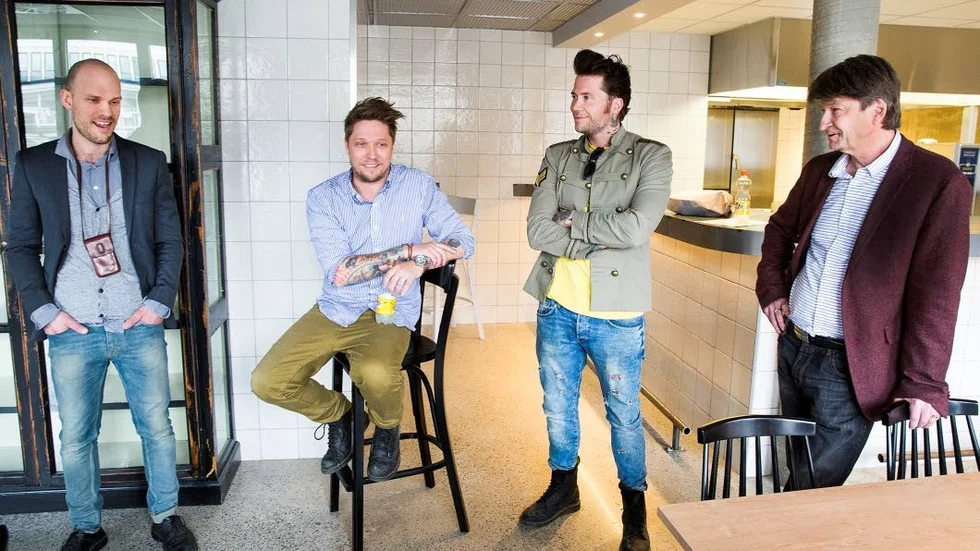 Satsar spanskt. Fyra av de fem som står bakom den nya tapasrestaurangen. Från vänster Jaokom Olausson, kökschef, Simon Wanler, vd, Brolle, delägare och Hans Wanleer, delägare. Saknas gör Kent Forss