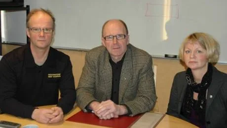 BRA. Hade avbrottet pågått längre hade de äldre körts in till Bränna. Bernt Holmström, Leif Nilsson och Maria Henriksson ingår i ledningsgruppen.