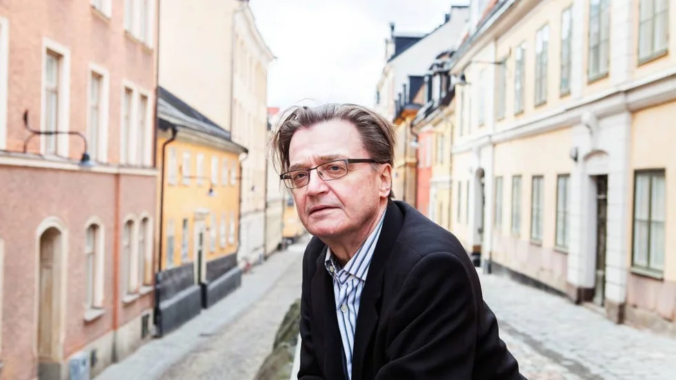 Intressant om Chicago. Lennart pehrson har skrivit en intressant bok om svenskarnas invandring till USA, Chicago och den stadens historia, menar Kurirens recensent Robert Sundberg.
