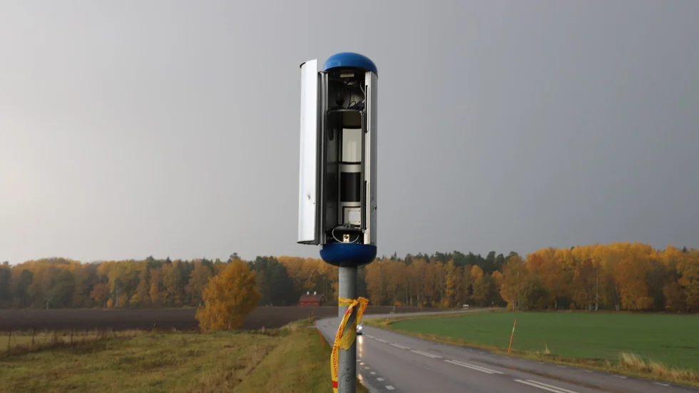 Fartkameran som blev uppbruten på väg 255.