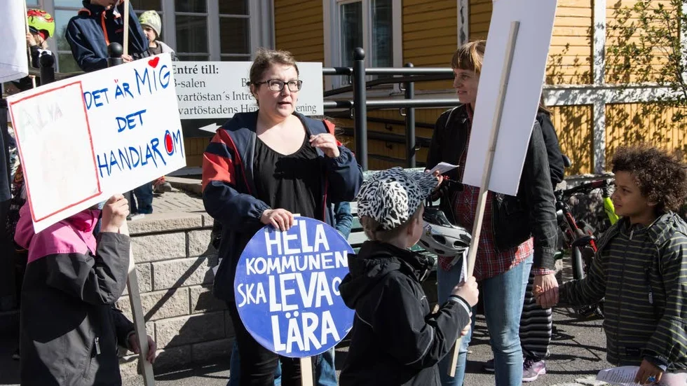 Ger inte upp. Anna Widén, ordförande i Svartöstadens intresseförening, lovar att de ska fortsätta skolkampen även om det inte blir någon folkomröstning.