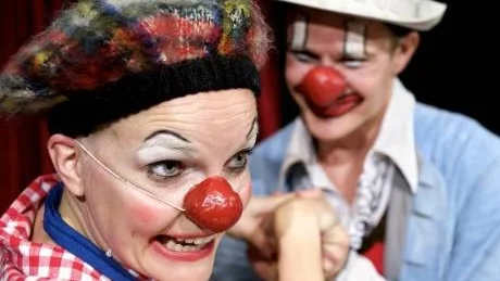ASKUNGEN OCH PRINSEN. Maria Granhagen och Jens Nilsson spelar Askungen som man inte trodde var möljigt.Foto: LIA JACOBI