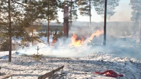 OKLART. Var och hur branden uppstod i restaurangbyggnaden var på fredagen oklart.Foto: Håkan Zerpe