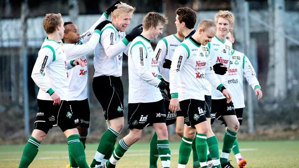Matchhjälte. Tvåmålsskytten Andreas Kylmänen såg till att Bergnäset räddade en poäng hemma mot Övertorneå.