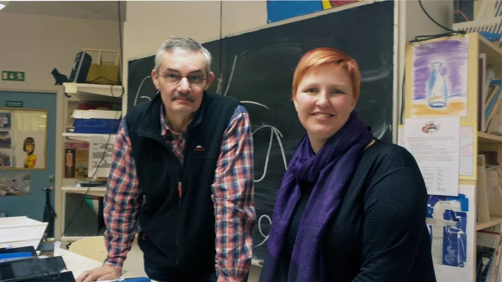 Ska samtala.  S-gruppen i Bun med Peter Hedlund och Carina Sammeli i spetsen ska möta företrädare för de nedläggningshotade skolorna under lördagen. En sista dialog före beslutet.