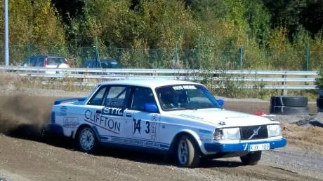 VINNARE. Göran Ahlström tog en stark seger i Volvo Original-klassen med bilen han och brorsan Kurt delar på.