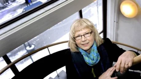 BRÖT MOT REGLERNA. "Lars Näsvall bröt mot kommunens regler när han anställde två fotbollsspelare utan att tjänsterna utannonserades", säger kommunchefen Anne Karlenius.