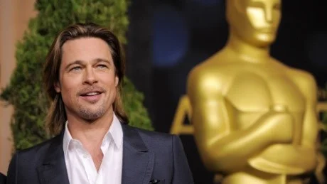 OSCARSNOMINERAD. Brad Pitt blev nominerad i kategorin Bästa skådespelare för sin roll i filmen Moneyball. "Rollen som laget Oakland Athletics manager är som skräddarsydd för Brad Pitt", skriver Kurirens recensent Rolf Nilsén.