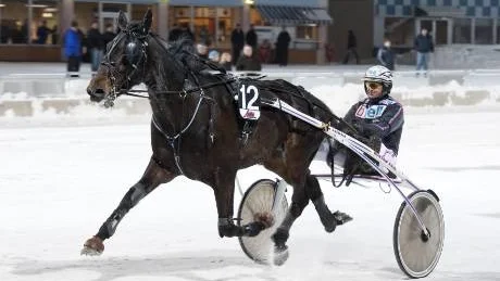 SNABBAST. Ulf Ohlsson och Brisco Boko tog en betryggande seger i lopp 6 i Boden.
