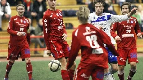 CUPSEGRARE. Vladimir Lazarev och IFK Luleå vann finalen i Arnes Bil och service cup med 3-0.