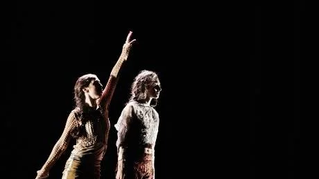 INTERNATIONELLT. Dansarna Shi Pratt och Jenna Fakhoury är verksamma i Oslo respektive New York, när de nu för första gången medverkar tillsammans med Andersson Dance.