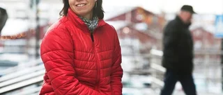 Radioprofil tar till pennan