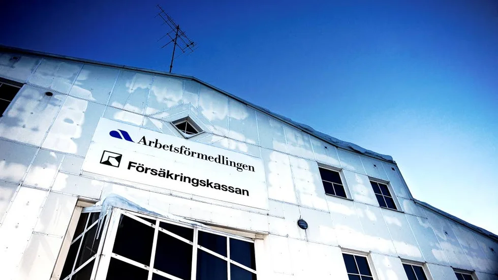 FORTSATT LJUST. Arbetsförmedlingen konstaterar att det fortsatt ser ljust ut på den norrbottniska arbetsmarkanden. Färre arbetslösa och fler lediga jobb.