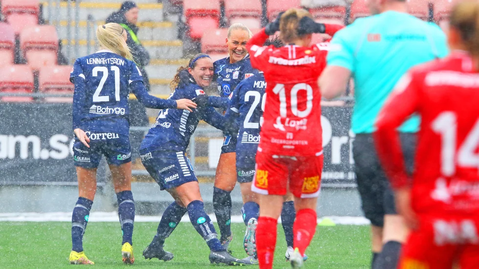 Jubel för LFC och för Cathinka Tandberg som fick en drömstart på allsvenska äventyret.