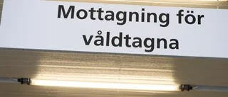 Enköpingsbo åtalas för att ha våldtagit 13-årig pojke – tillsammans med 21-årig man