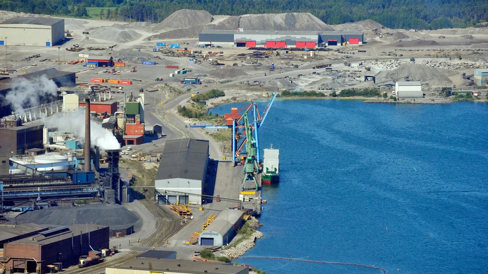Ett instrument gav på torsdagsförmiddagen utslag för strålning i stålhamnen i Oxelösund. Enligt Strålsäkerhetsmyndighetens team berodde larmet sannolikt på ett mätfel (arkivbild).