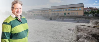 "Grävt en grop för andra, men vem faller däri?"