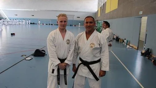 Läromästare. Arthur Bodén tillsammans med landslagstränaren för USA, sensei Carlos Quintero.