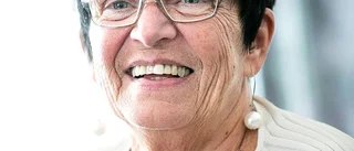 Hon har rest på charter – 74 gånger