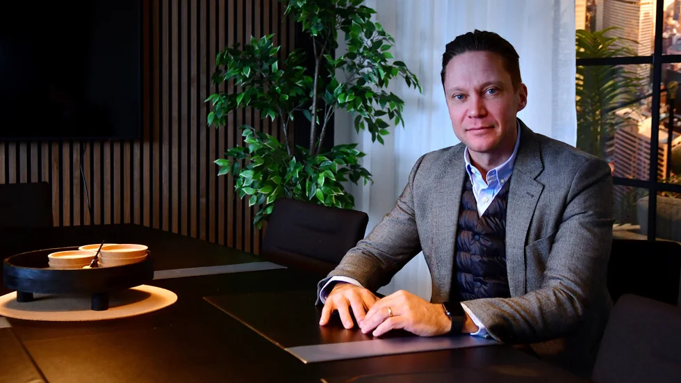 Petteri Olsén, klubbchef och styrelseledamot i Almtuna, svarar på kritiken kring juniorishockeyn.
