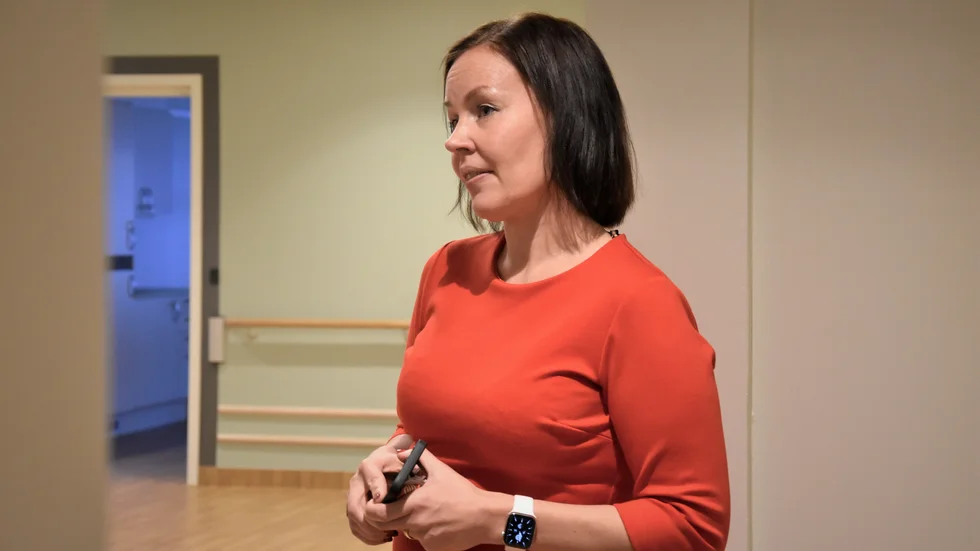 "Jag kan inte säga mer än att utredning pågår om vad som hänt. Vi behöver utreda situationen, när det är gjort tar vi det politiskt och sedan skickar vi svar till JO", säger socialchef Suvi Järvinen-Valo.