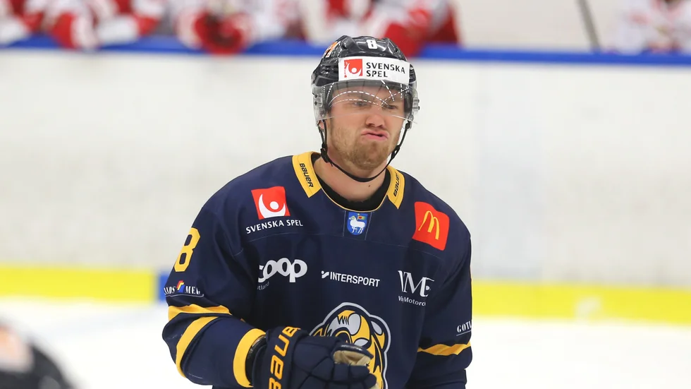 Tungt för Albin Svedins Visby Roma som föll efter straffar mot Nyköping.