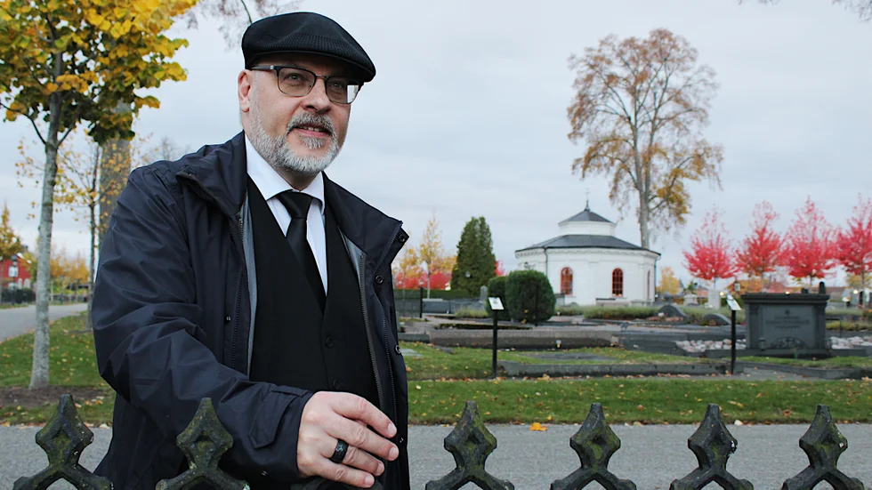 Jan-Peter Brinkby är begravningsrådgivare och regionchef för Fonus Öst och han tycker att det är viktigt med en särskild dag att minnas sina döda kära.