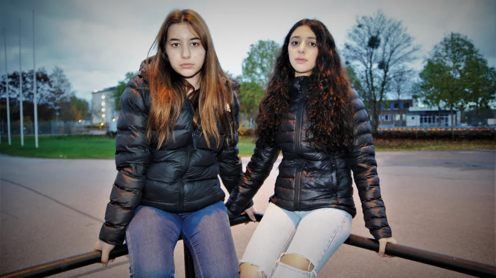 Julieta Papikyan och Flora Stepanyan.