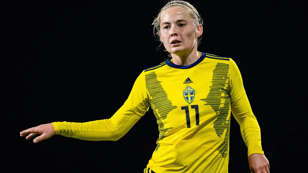 Uniteds Paulina Nyström gjorde ett av målen när Sveriges U23-or avslutade landslagsåret med seger borta mot Portugal. 