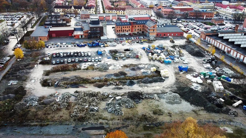 På kvarteret Vikingen på Väster har Peab planerat för 350 nya bostäder. Detaljplanen väntas antas i februari men det lär dröja innan Peab sätter spaden i marken. 
