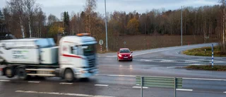 Bara centimetrar från krock i Nävekvarnskorset