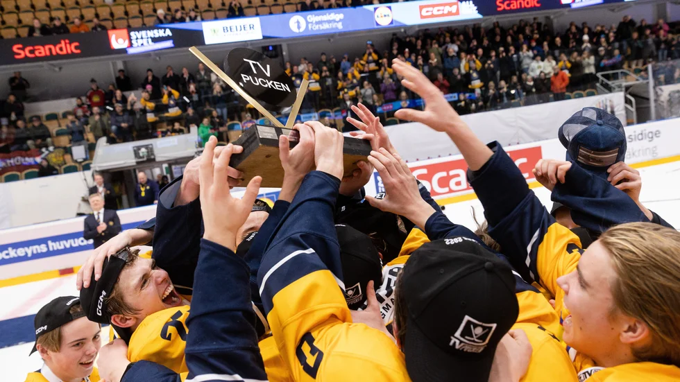 Det blev Norrbottens spelare som fick lyfta den klassiska trofén i år.