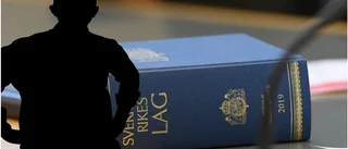 Slog hustrun i ansiktet framför barnen • Döms till en månads fängelse för misshandel och barnfridsbrott
