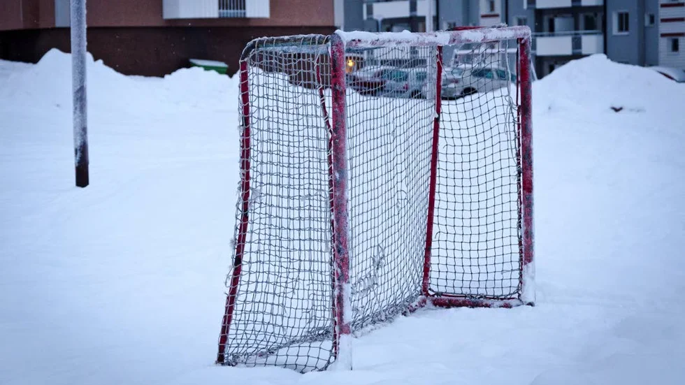 MÅL. Det kommer att finnas fyra underhållna isbanor i Kiruna på Luossavaaraskolan, Triangelskolan, Rösvägen och i Tuollavaara.