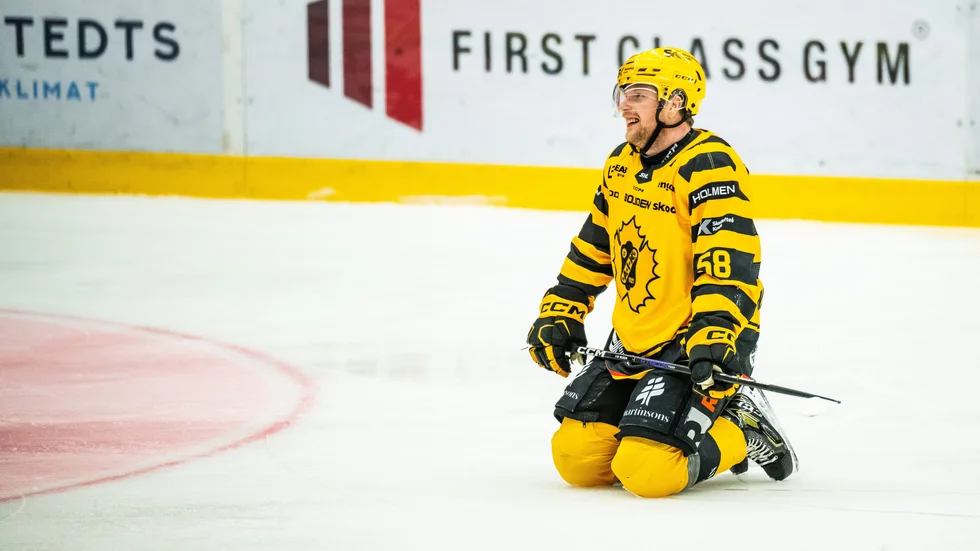 Oskar Nilsson och Skellefteå AIK föll i Gävle efter att Brynäs kvitterat sent och sedan vunnit på straffar.