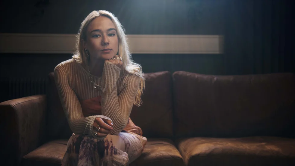 Alba August syns för tillfället i SVT:s "Händelser vid vatten" och minns tillbaka på inspelningarna i Arjeplog som var lärorika men tuffa. 