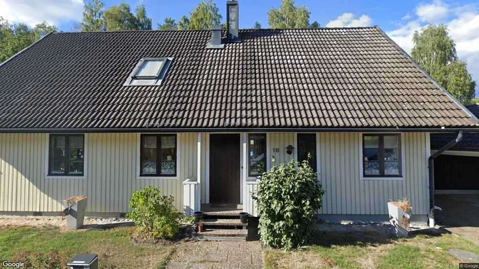 Svarvarvägen 16