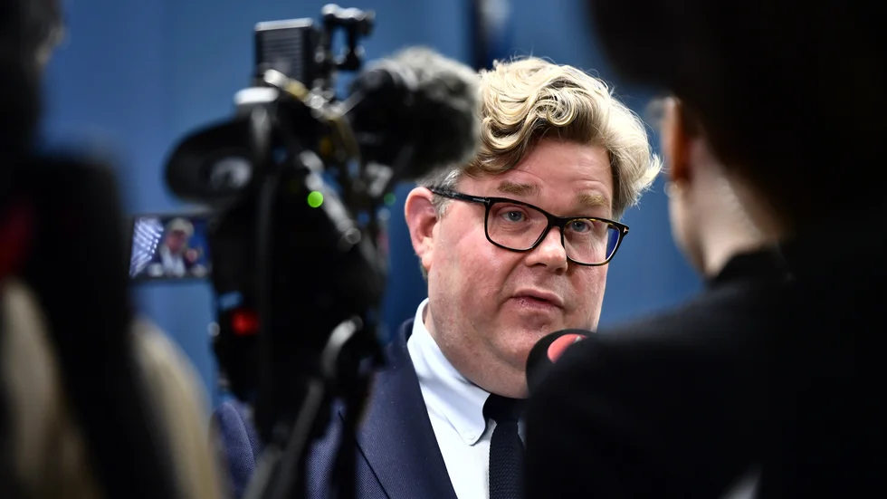 Justitieminister Gunnar Strömmer (M) säger att våldsvågen i Stockholmsområdet inte har brutits. Men mobiliseringen av polisresurser har ändå gett effekt, säger han.