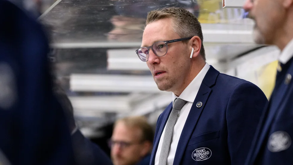 Johan Åkerman i HV:s bås tidigare under säsongen.